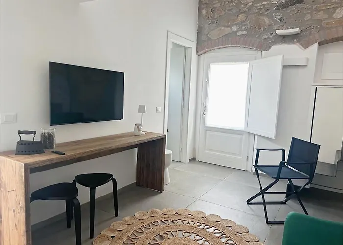 Lavalehouse