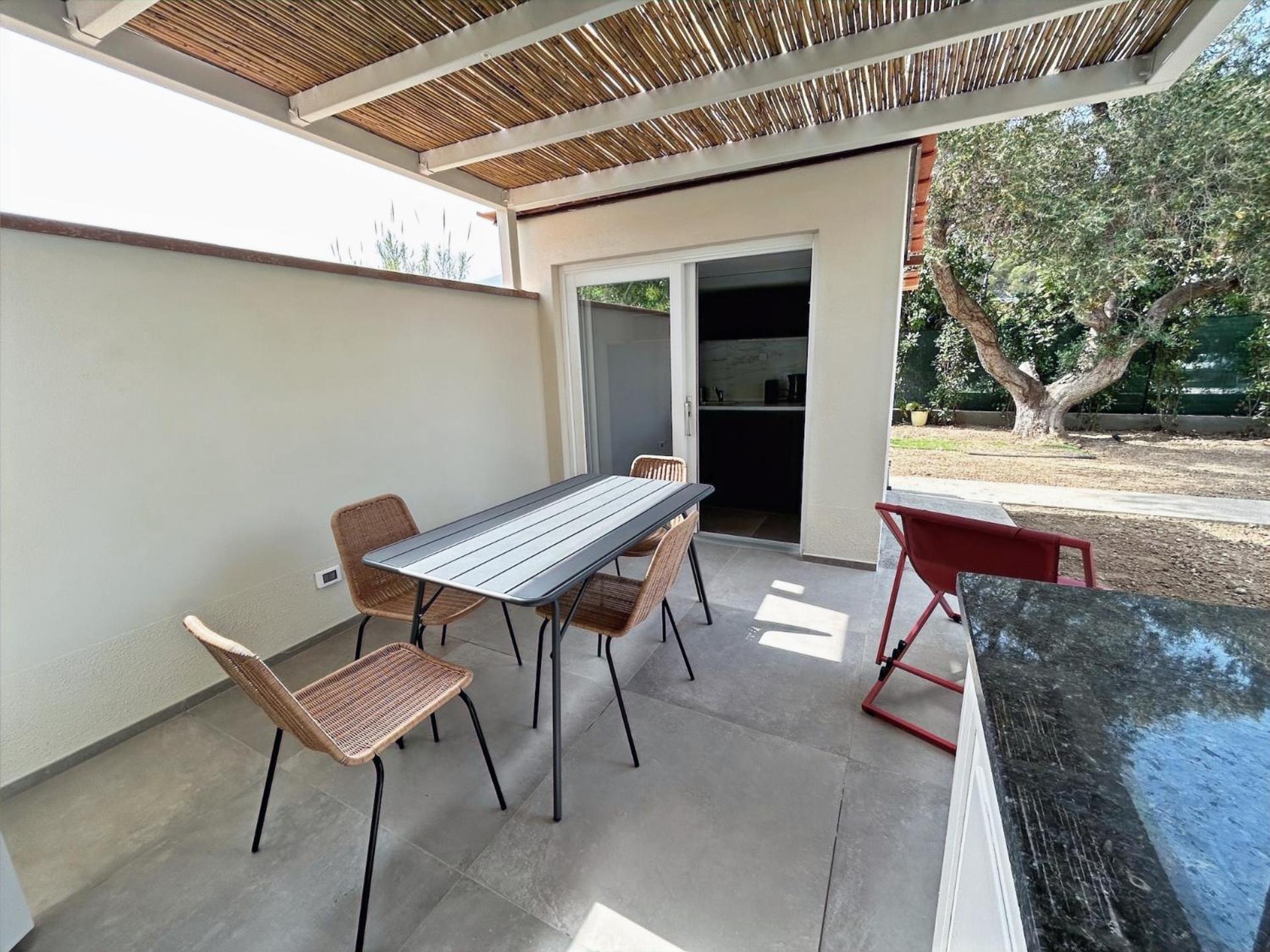 Lavalehouse Holiday home *